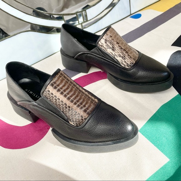 H. Williams leather pointed toe snakeskin loafers - Picture 3 of 7